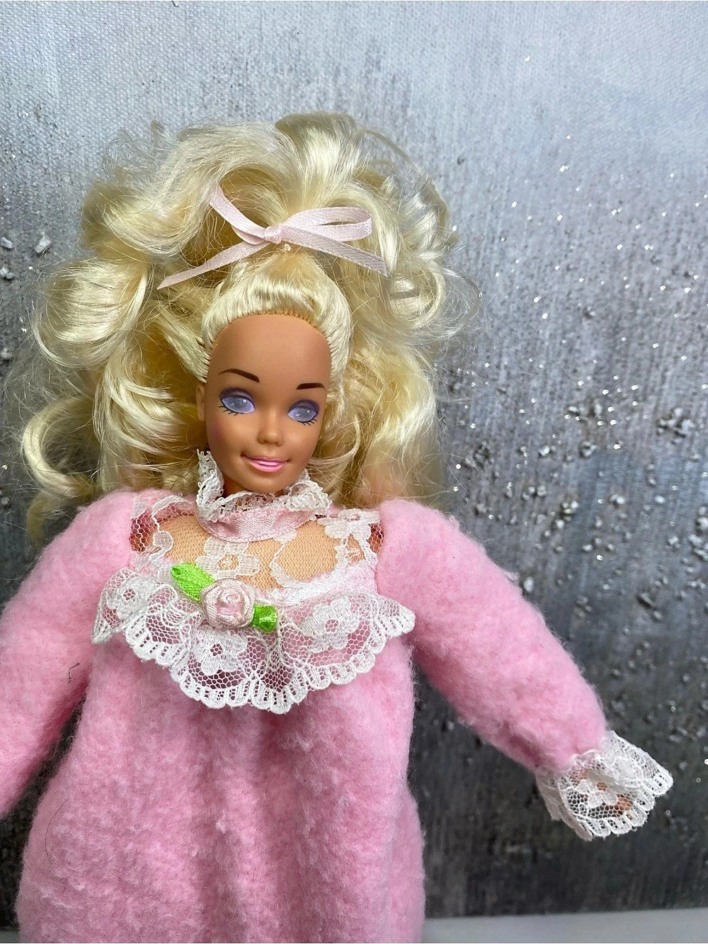 Mattel 1993 Bedtime Barbie - Picture 2 of 13